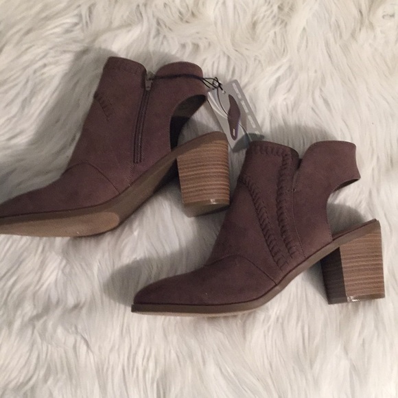 NEW OPEN BACK BOOTIES - Picture 2 of 3